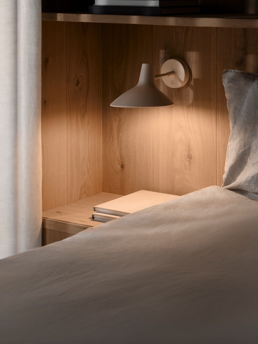 Darci Short | Wall light | Sand