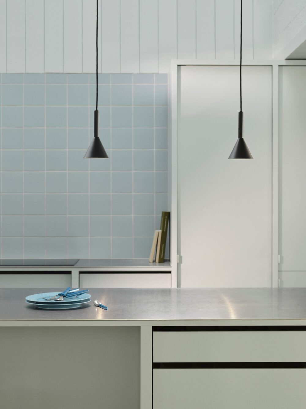 Kelvis 2-Kit | Pendant | Black