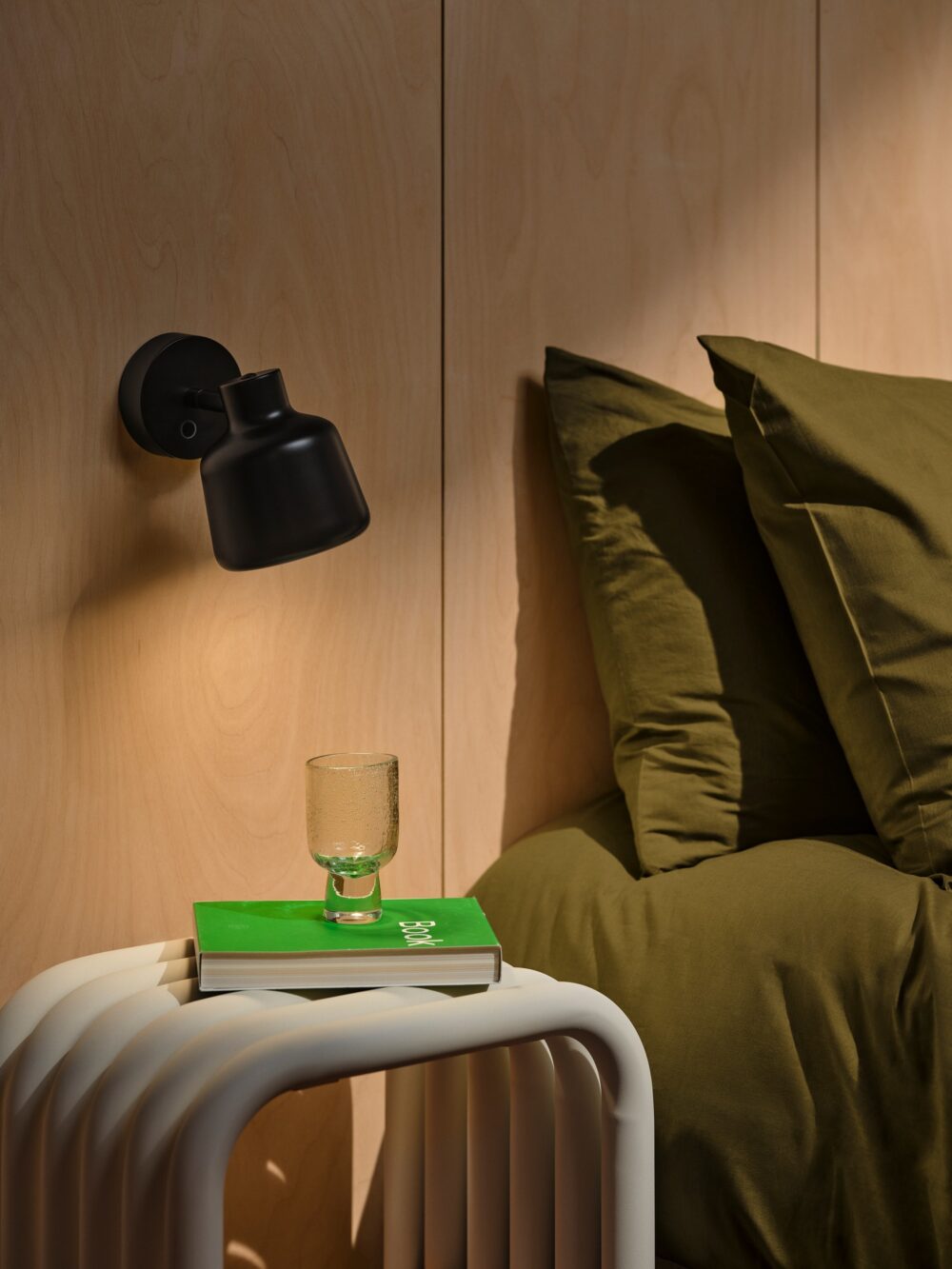 Louella | Wall light | Black