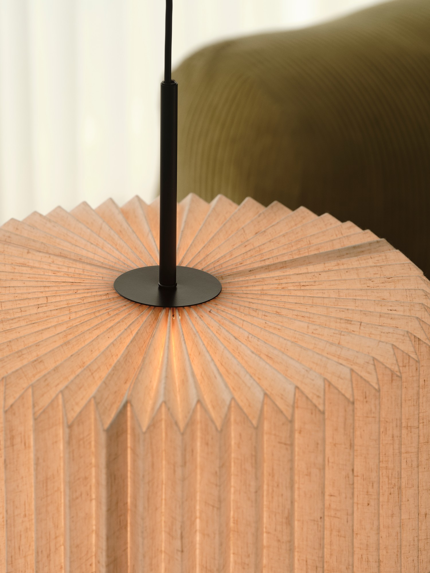 M Vivienne 2612223003_2